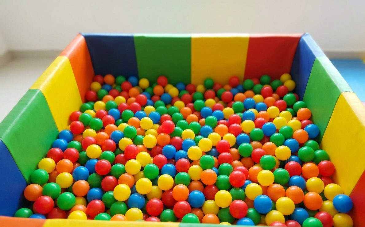 Fixed Ball Pool with PVC balls