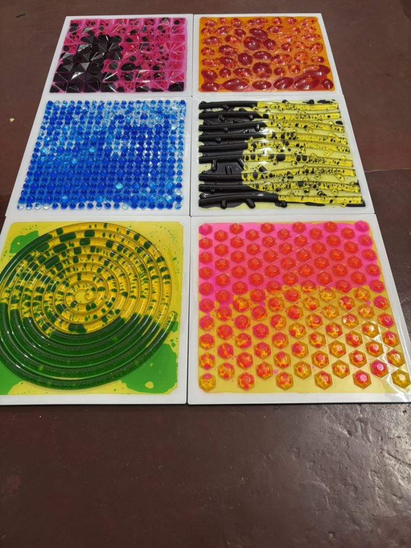 Walking Tiles